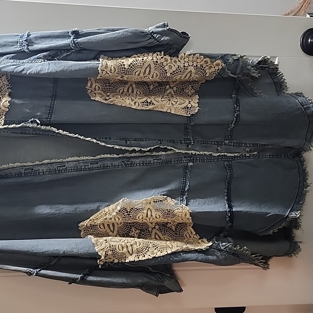 Jaded Gypsy Jacket - Picture 3 of 13